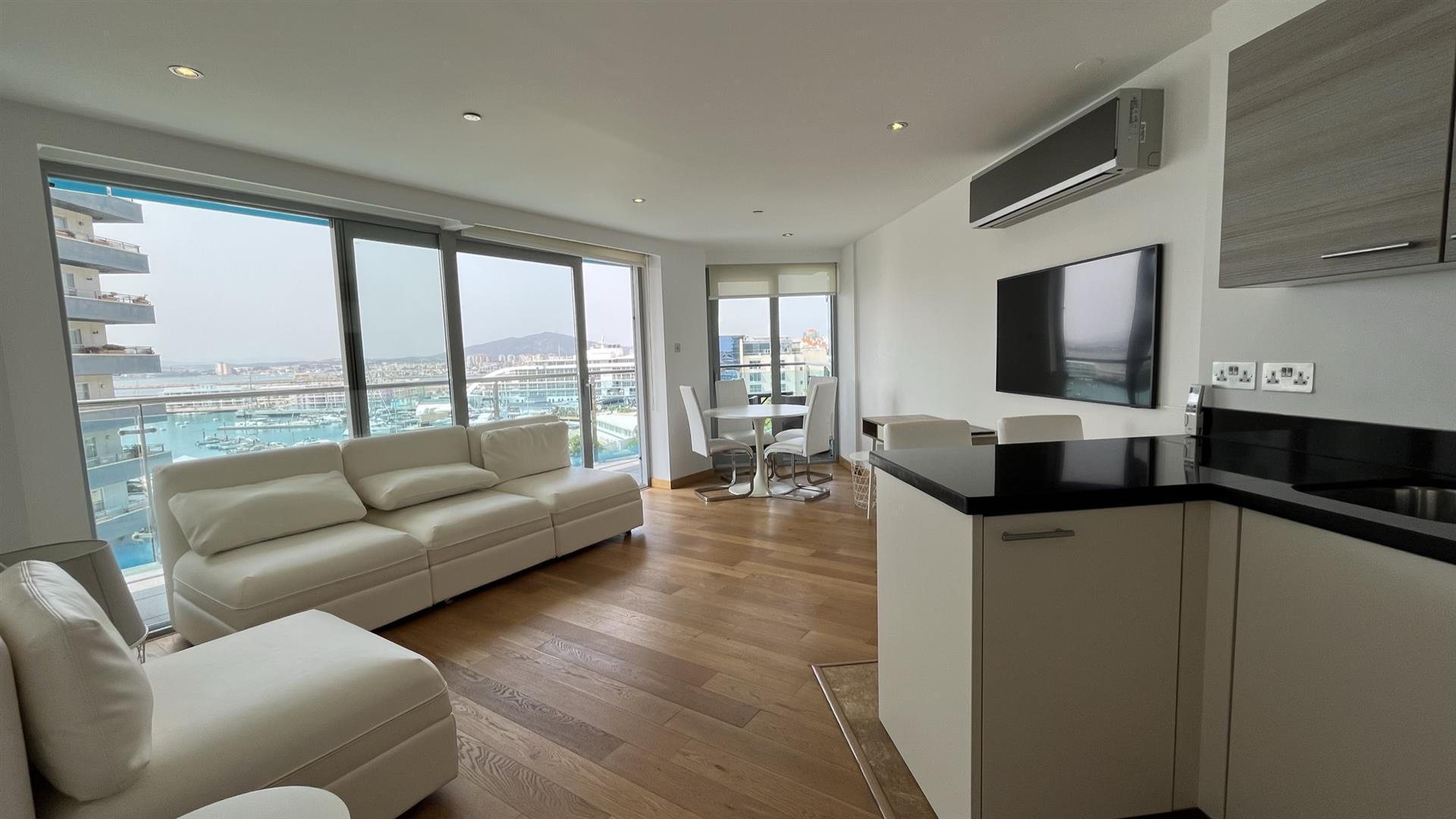 Image of Apartment - 2 Bedrooms - 1 Bathrooms for Rental in Majestic Ocean Plaza-Gibraltar, Image 4
